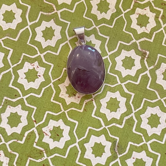 Natural Sage Amethyst Silver Plated Oval Pendant Light Purple 1.5” x .75” – NEW - Picture 3 of 7